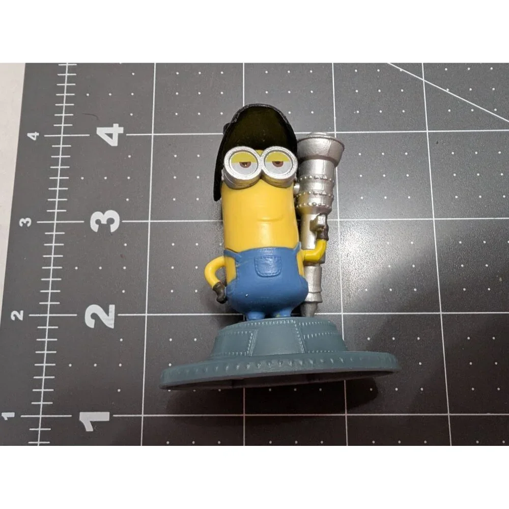 Minions Dave Kevin Disney Pixar McDonalds various‎ lot of 3 pvc plastic figures